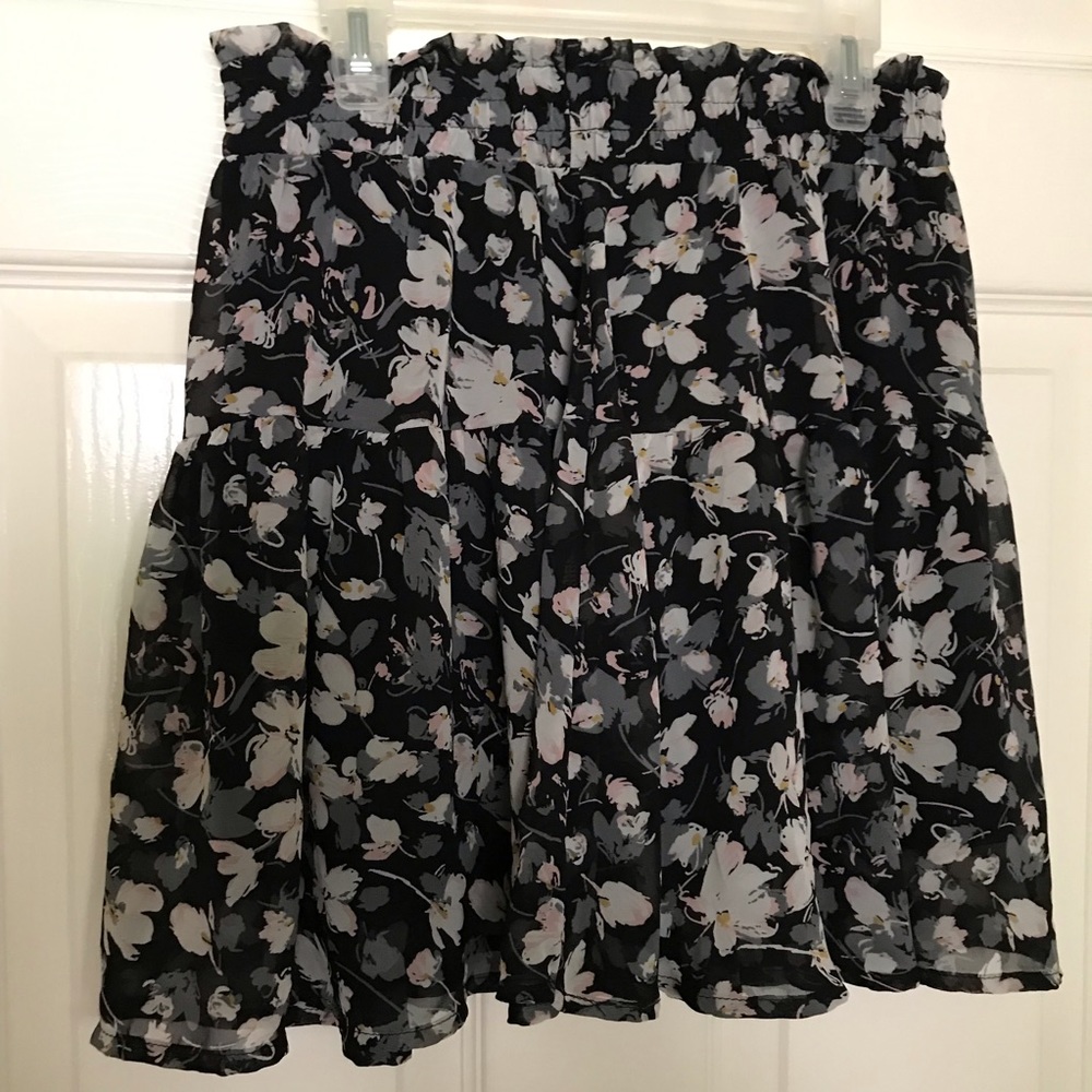 Flower print skirt